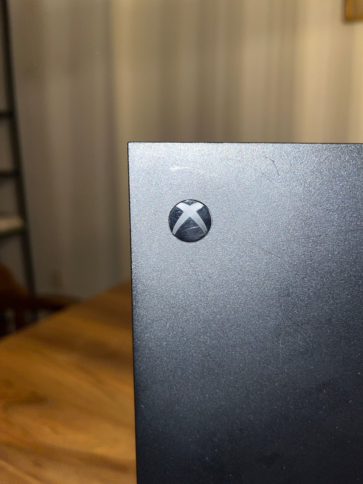Foto 7 van Xbox Series X met 2 controllers en kabels
