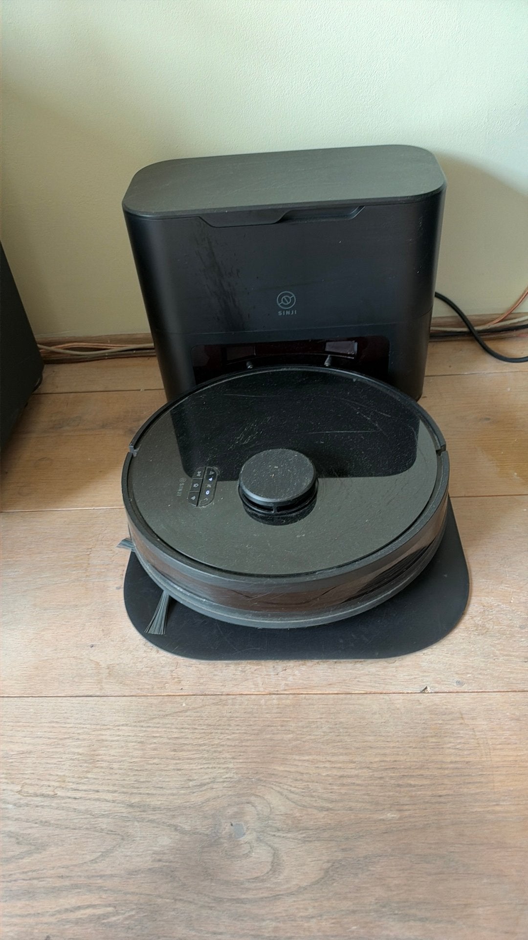 Sinji robotstofzuiger, Ophalen of Verzenden, Zo goed als nieuw, Robotstofzuiger