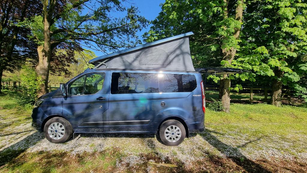 Zgan Ford Nugget 130PK  Autom,  2 jr garantie, km 11.752, Automaat, Chemisch toilet, Buscamper of Camperbus, Luifel