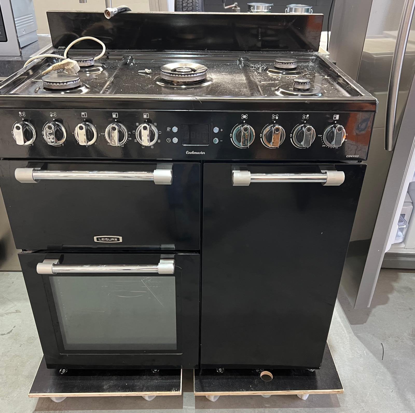 LEISURE GASFORNUIS  (inclusief achterwand en afzuigkap RVS), Ophalen, 60 cm of meer, Grill, Zo goed als nieuw