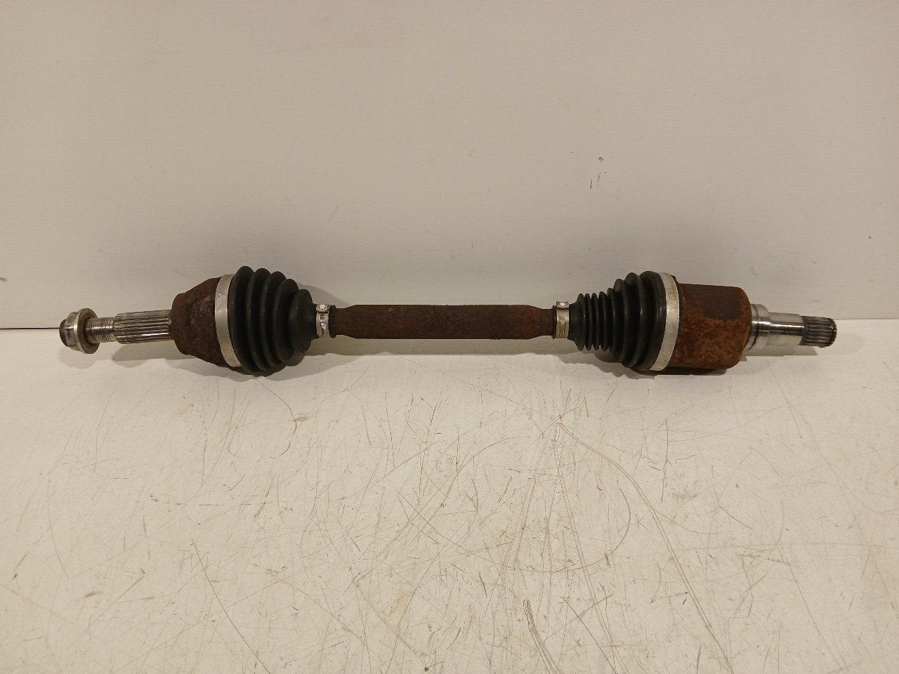 Aandrijfas links voor Ford Transit, Onderdelen@venauto.nl, Van der Ven Autorecycling B.V., Gebruikt, Ettenseweg 76, 4706 PB Roosendaal, The Netherlands