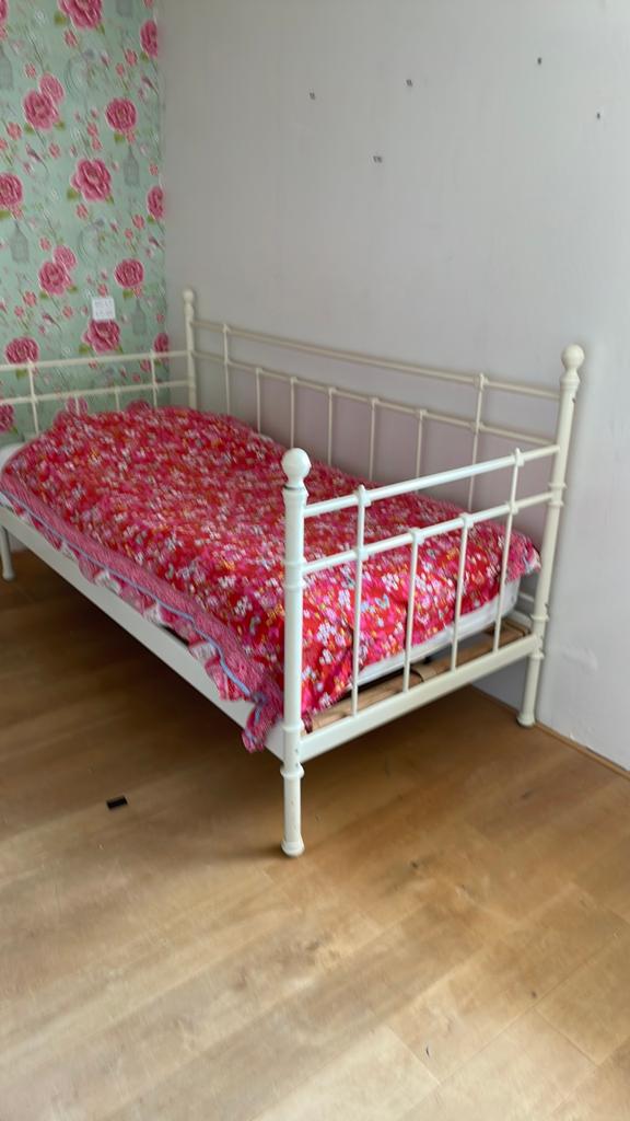 Gratis af te halen 1 persoons bed, Ophalen of Verzenden, Zo goed als nieuw, 180 cm of meer, 85 tot 100 cm