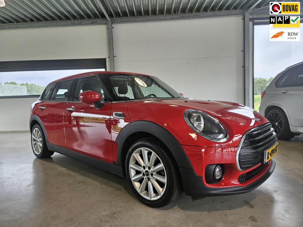 Mini Mini Clubman 1.5 Cooper Business Edition Navigatie/tele, Voorwielaandrijving, Gebruikt, Origineel Nederlands, Grijs