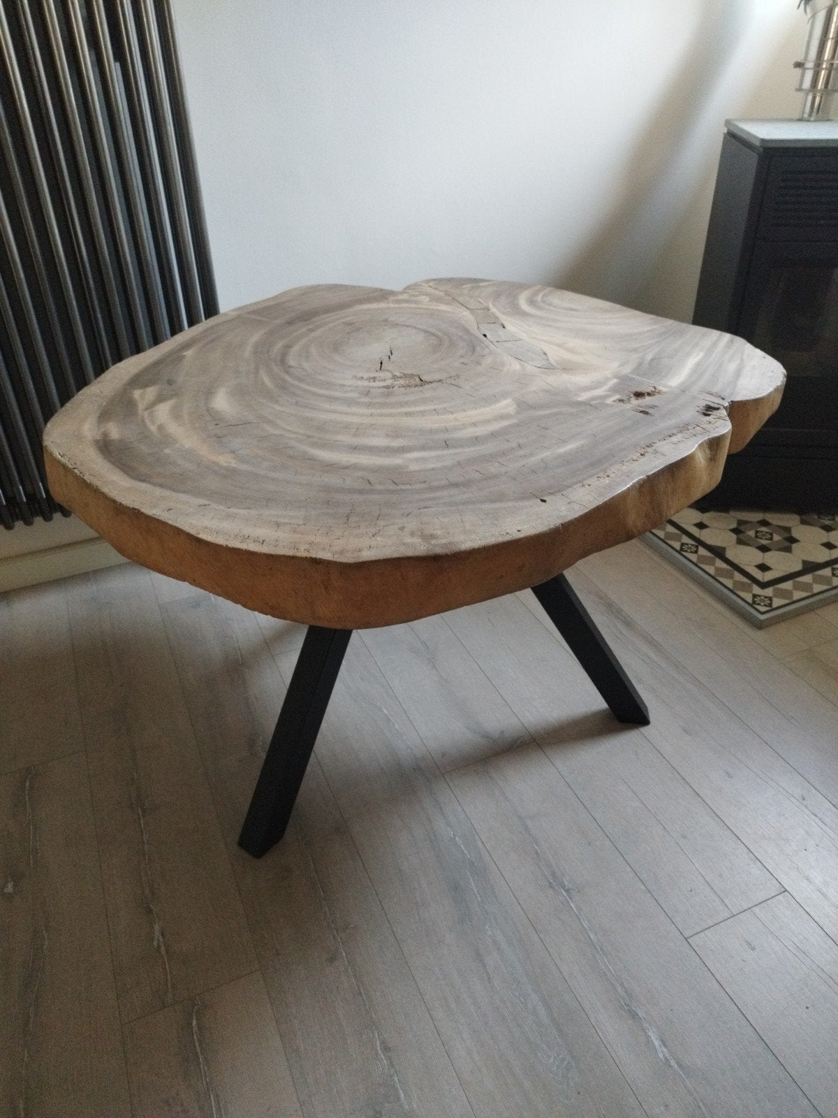 Unieke salontafel van massief hout 78 cm hoog 125 diameter, Huis en Inrichting, Tafels | Salontafels, Gebruikt, 50 tot 100 cm