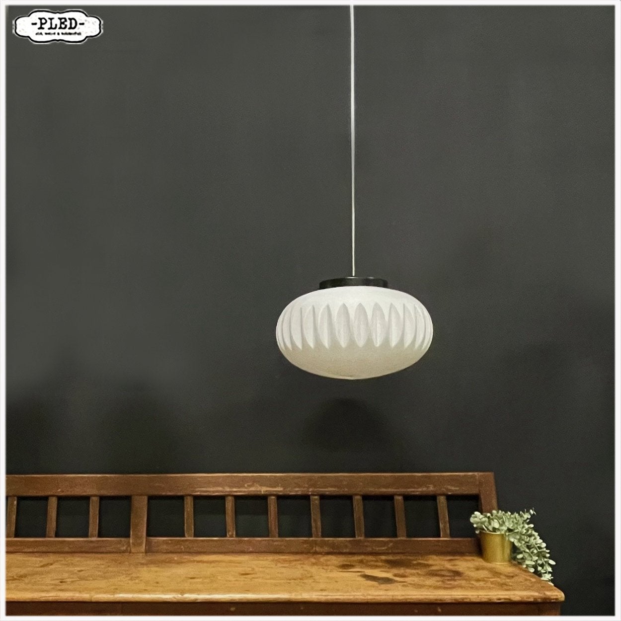 Vintage lamp SpaceAge Hanglamp Moravië, Osvětlovací sklo, Huis en Inrichting, Ophalen, Moravië, Osvětlovací sklo, Gebruikt, E27 (groot)