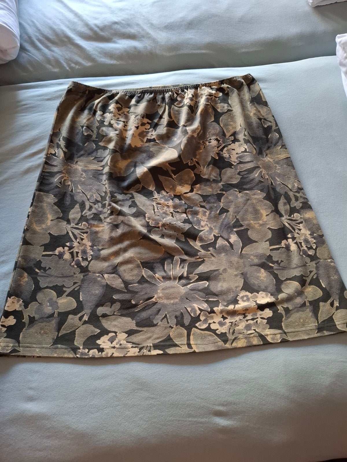 Leuke rok maat 46 ., Kleding | Dames, Rokken, Ophalen of Verzenden, Zo goed als nieuw, Maat 46/48 (XL) of groter, Onder de knie