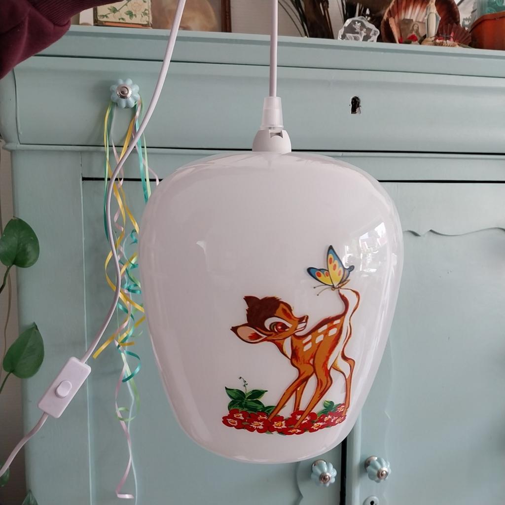 Superschattige vintage lampenkap wit opaline glas met bambi, Ophalen of Verzenden, Zo goed als nieuw, Wit, Rond