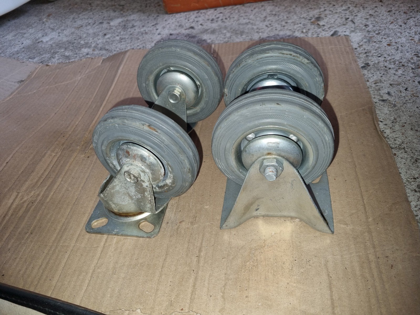 Set van 4 zwenkwielen - Gebruikt, Ophalen of Verzenden