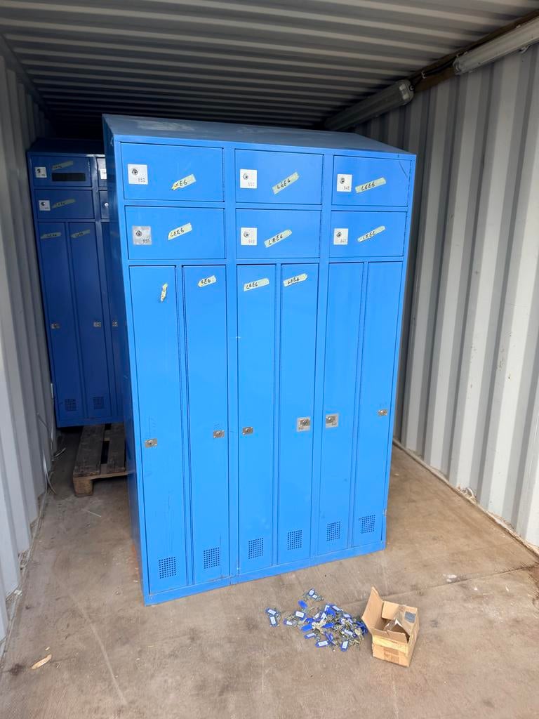 Blauwe lockerkasten met sleutels, Ophalen of Verzenden, Gebruikt