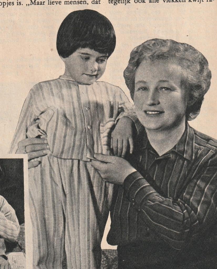 Retro reclame 1955 Omo wasmiddel jongetje in pyjama, Verzenden, Overige typen