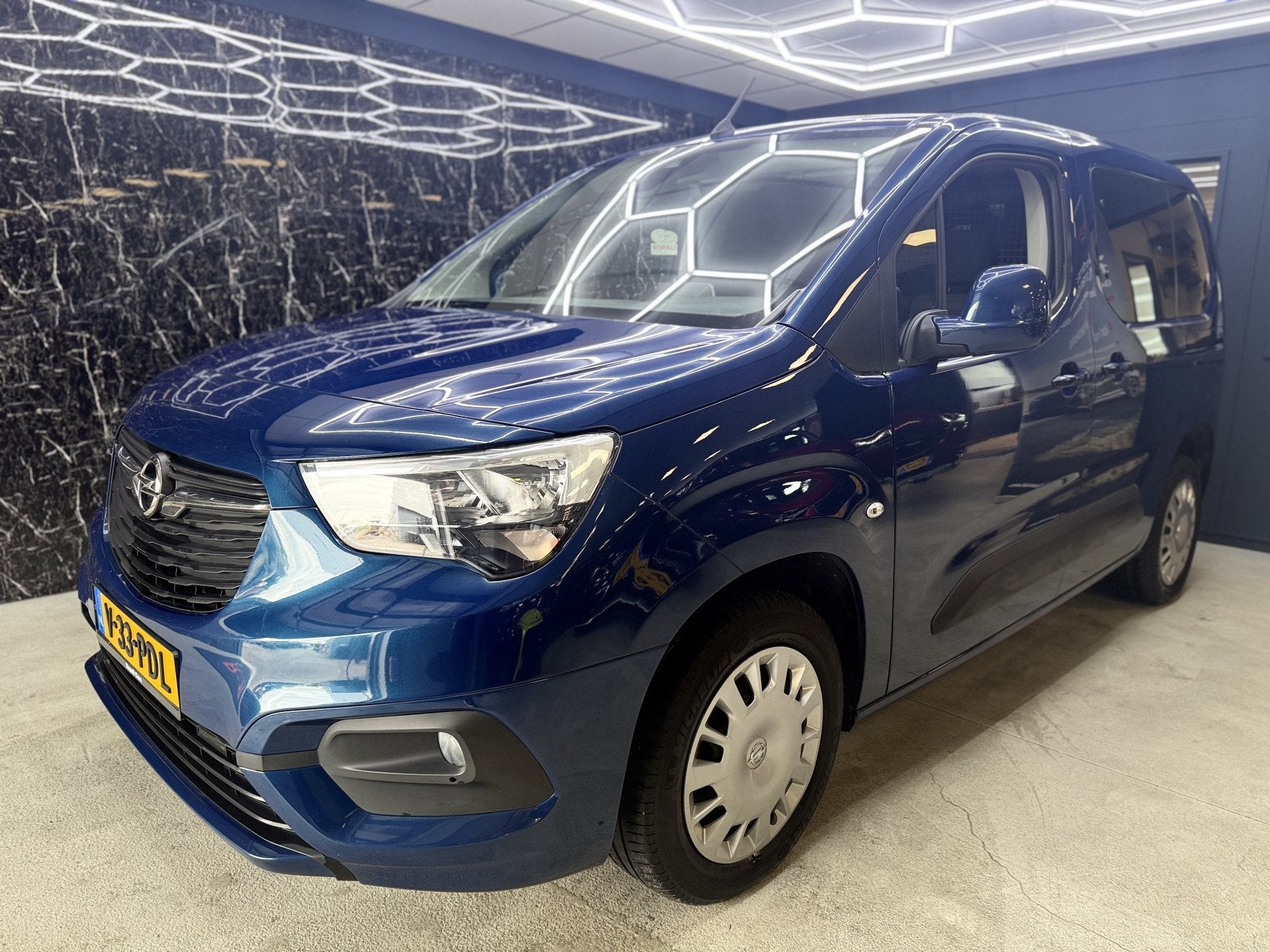 Opel Combo 1.2 Turbo L1H1 Edition (bj 2021), Auto's, Voorwielaandrijving, 1199 cc, Blauw, Start-stop-systeem