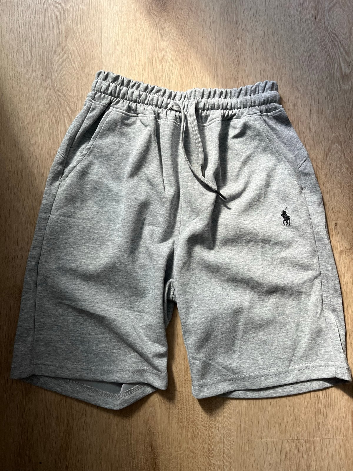 Nieuwe authentiek Ralph Lauren shorts - Grijs, Ophalen of Verzenden, Nieuw, Maat 48/50 (M), Grijs