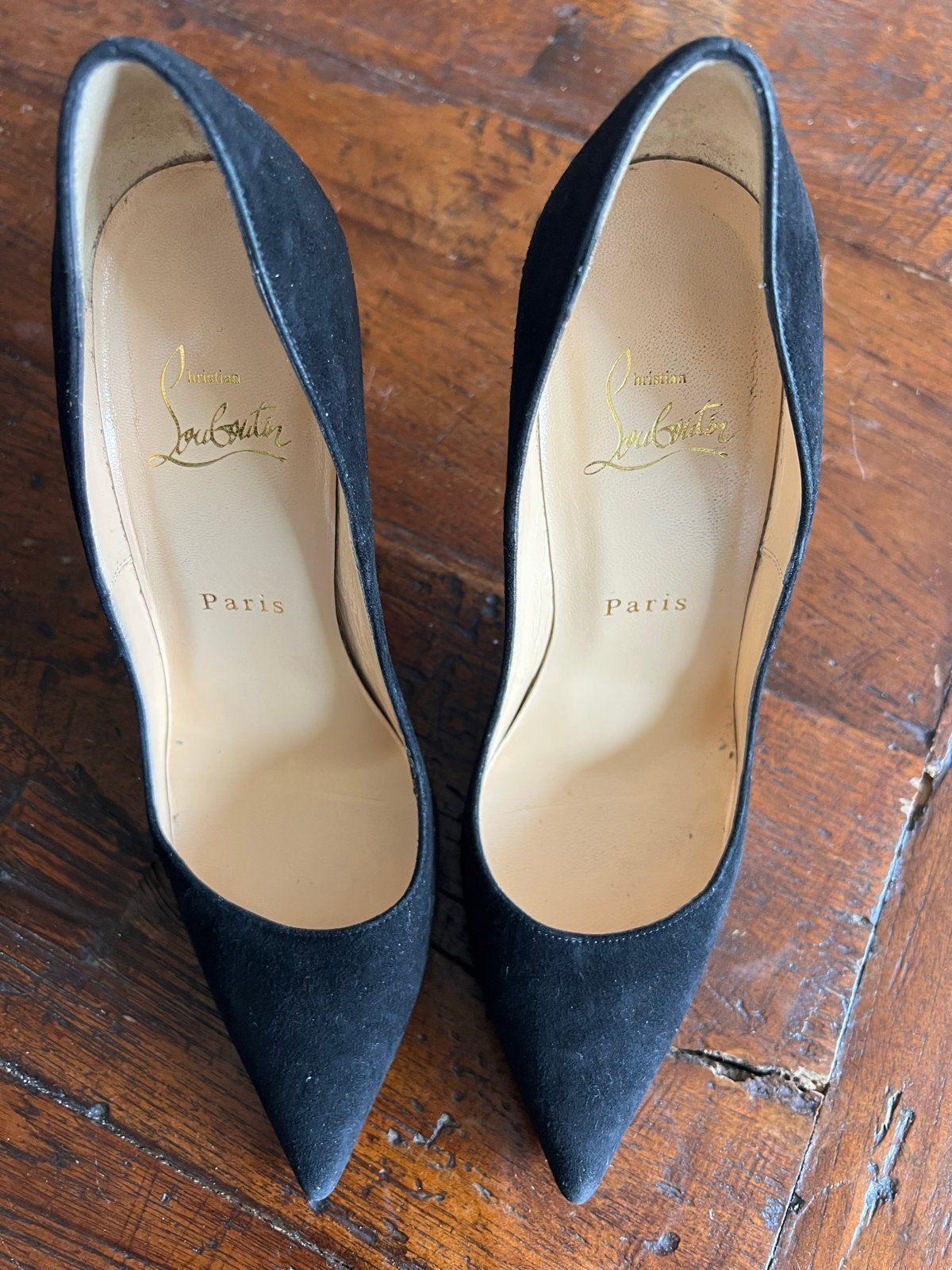 Christian Louboutin Pumps Zwart Suède Maat 36.5, Ophalen of Verzenden, Gedragen, Zwart, Pumps