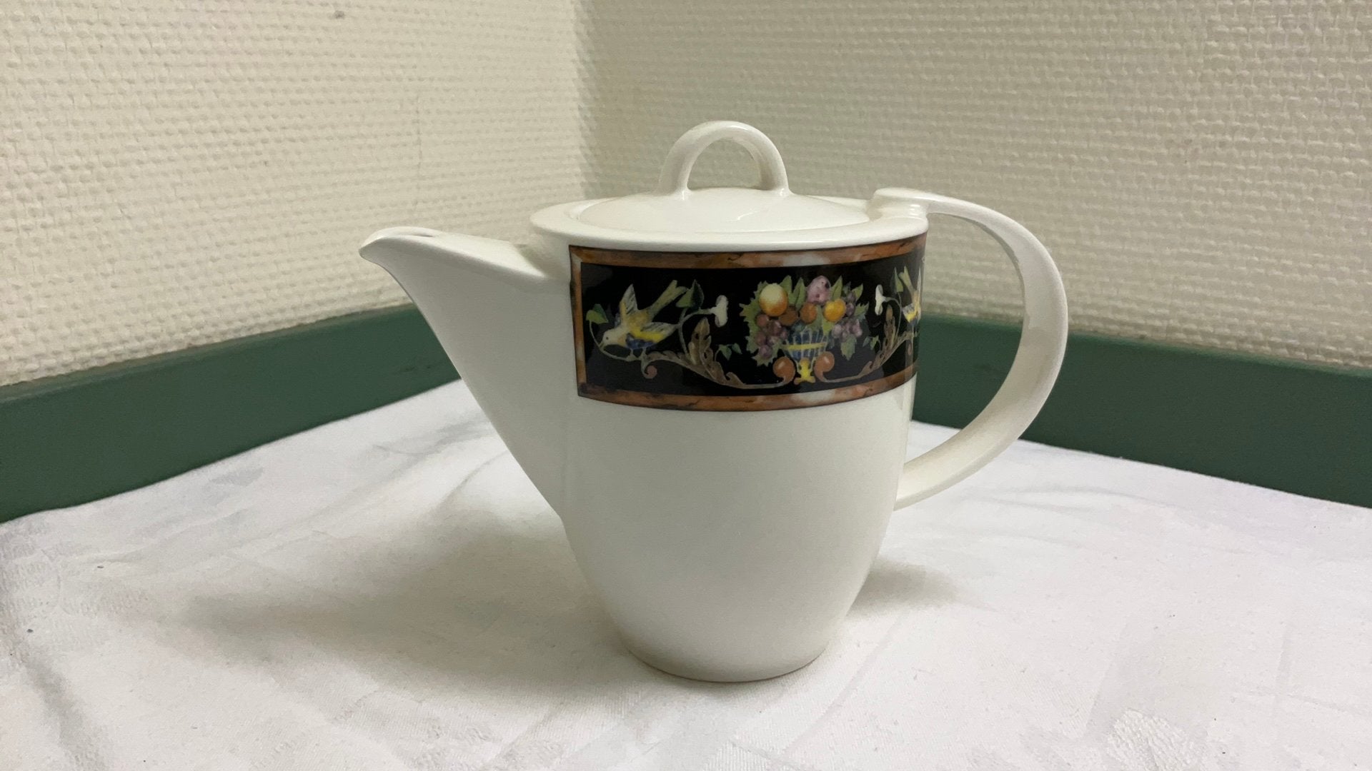 Villeroy en boch, intarsia, koffiepot, Huis en Inrichting, Ophalen of Verzenden, Zo goed als nieuw