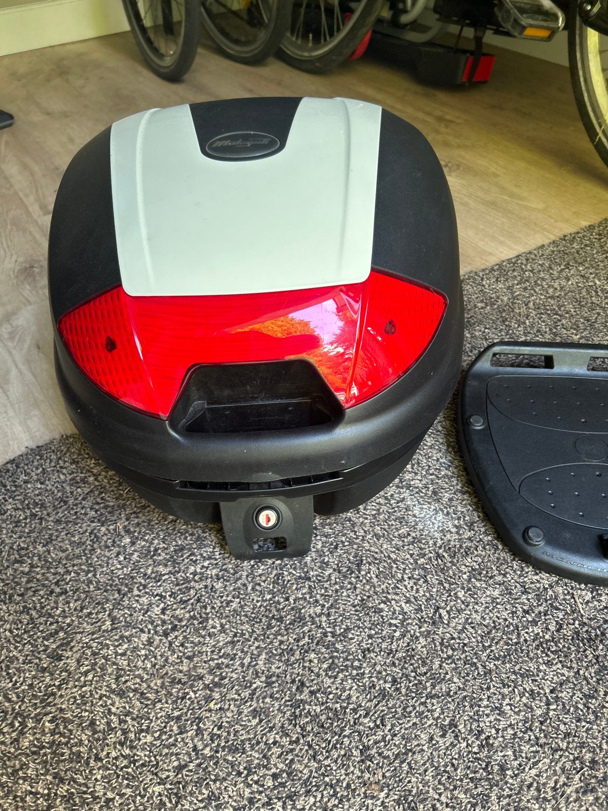 Motorfiets topkoffer met montageplaat, Ophalen of Verzenden, Zo goed als nieuw