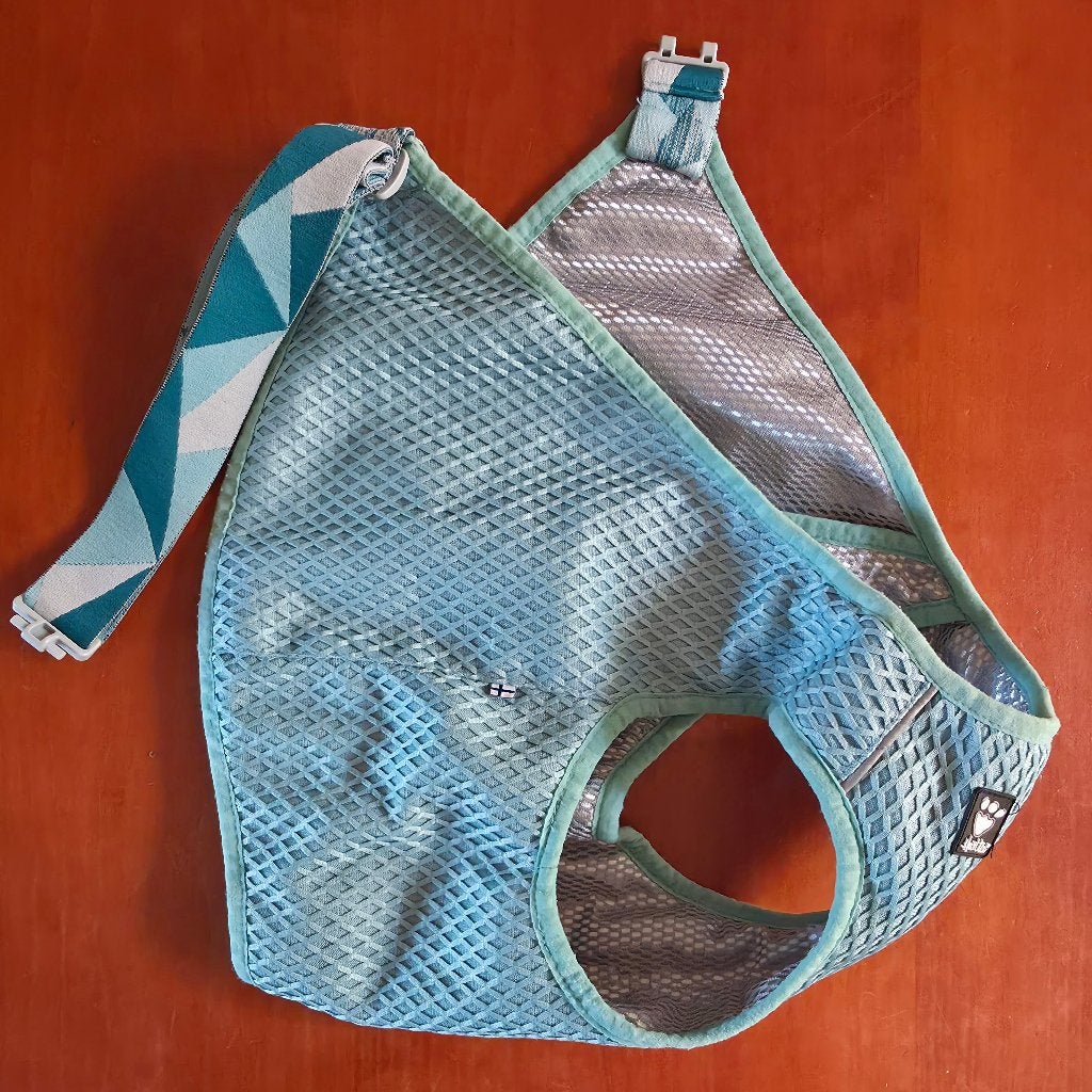 Hurtta koelvest / cooling wrap 55-65, Ophalen of Verzenden, Zo goed als nieuw, Overige hondenkleding