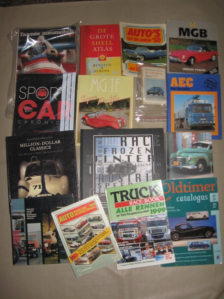 65 Autoboeken moeten weg wie, Ophalen of Verzenden, Zo goed als nieuw, Overige merken