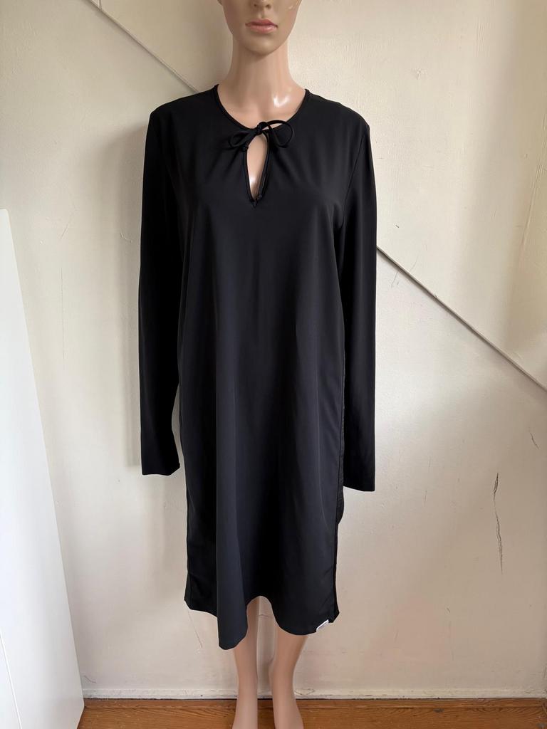 Penn & Ink travelstof jurk zwart maat 42 met bies, Zwart, Maat 42/44 (L), Ophalen of Verzenden, Zo goed als nieuw