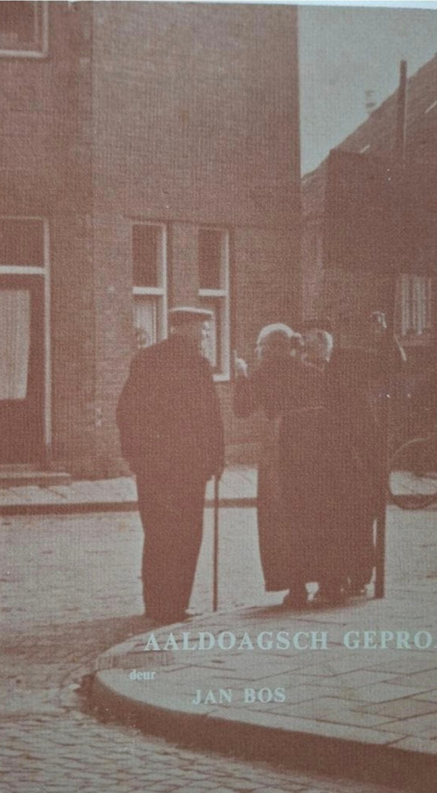 Jan Bos - Aaldoagsch geproat / Groninger dialect, Ophalen of Verzenden, Gelezen, Jan Bos