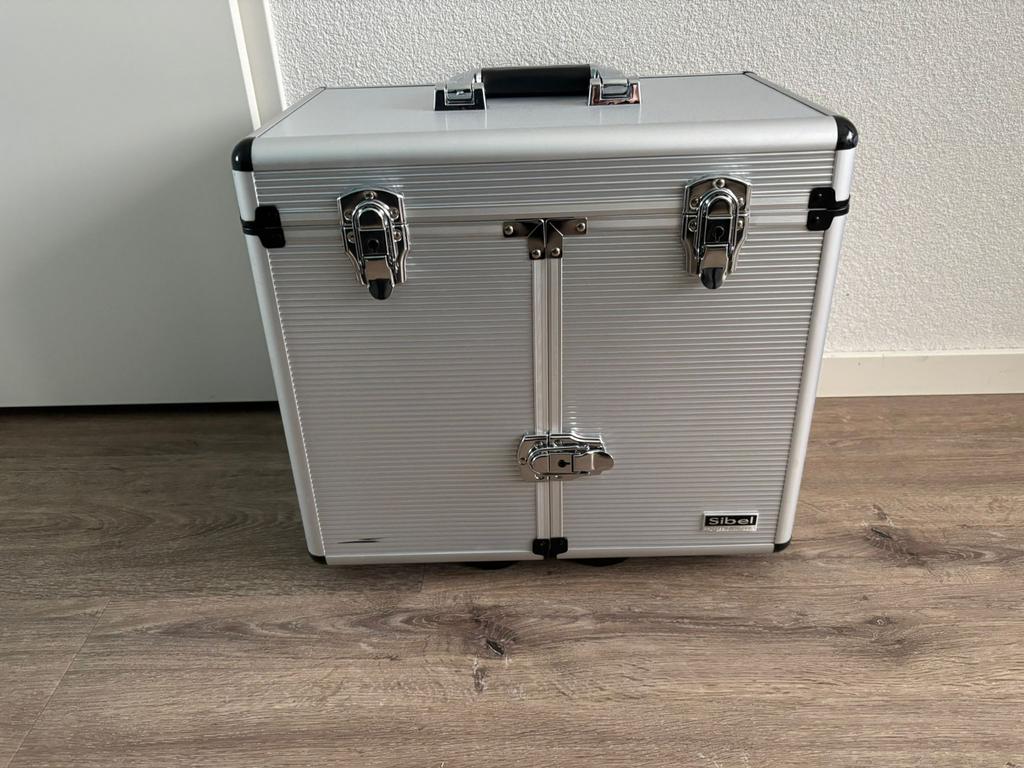 Complete kappersset met koffer 1 week gebruikt op school, Ophalen, Zo goed als nieuw, Overige kleuren, Hardcase