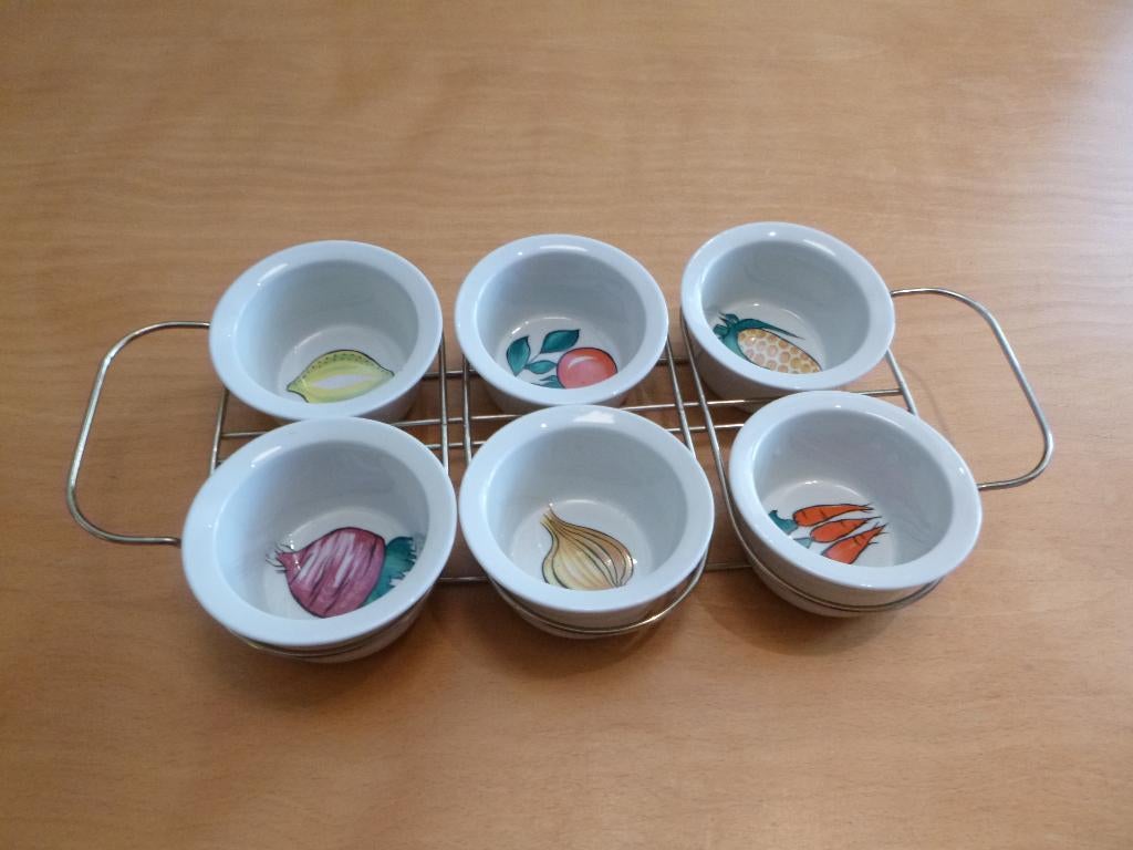 zes vintage schaaltjes met mooie opdruk in houder, Ophalen of Verzenden, Overige typen
