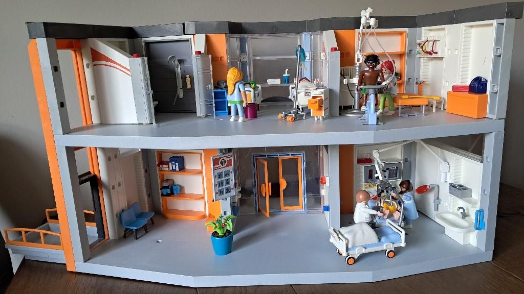 Playmobil 70190 ziekenhuis, Ophalen of Verzenden, Zo goed als nieuw, Complete set