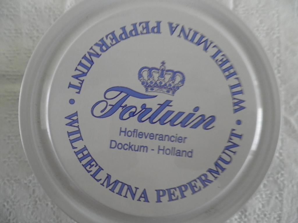 Blik Wilhelmina pepermunt, Verzamelen, Blikken, Ophalen of Verzenden, Gebruikt, Overige
