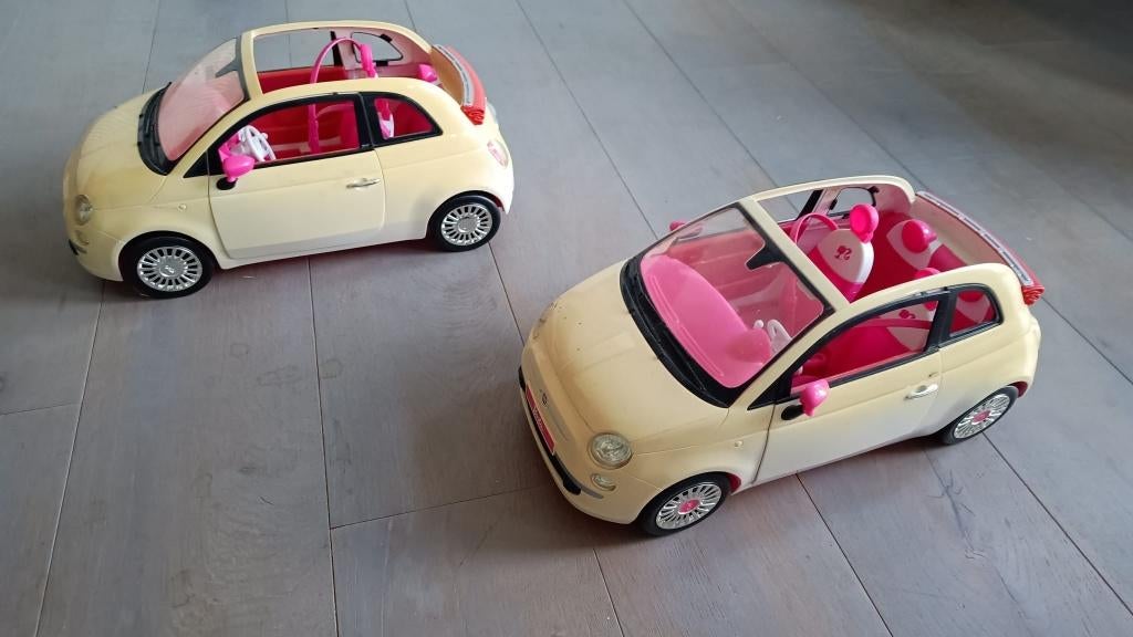 Twee Fiat 500 plastic, Ophalen of Verzenden, Gebruikt, Meisje