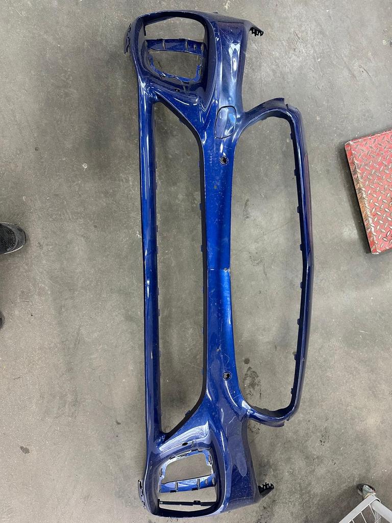 Mercedes C W205 AMG Facelift Voorbumper A2058856002, Gebruikt, Voor, Mercedes-Benz, Ophalen of Verzenden