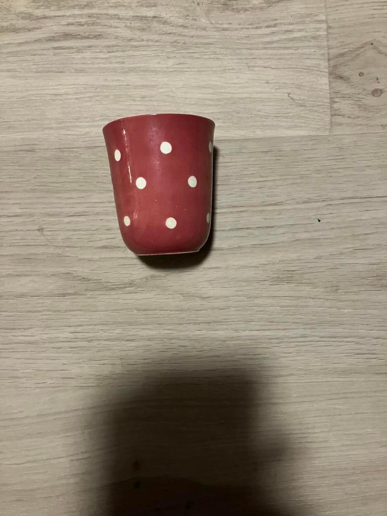 Boch beker rood met witte stippe, Ophalen of Verzenden