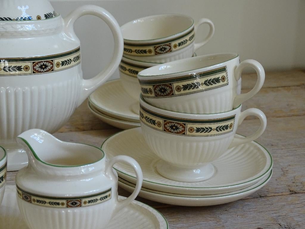 Servies, Wedgwood, Queen's Ware, CARLTON, zo goed als nieuw, Ophalen of Verzenden