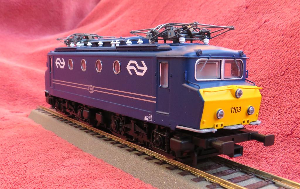 Roco 68581, NS 1100, Hobby en Vrije tijd, Modeltreinen | H0, Zo goed als nieuw, Locomotief, Wisselstroom, Roco, NS, Ophalen of Verzenden