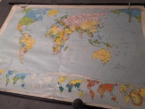 Oude Wereldkaart Schoolplaat 2 meter bij 140 uit 1980, Ophalen of Verzenden