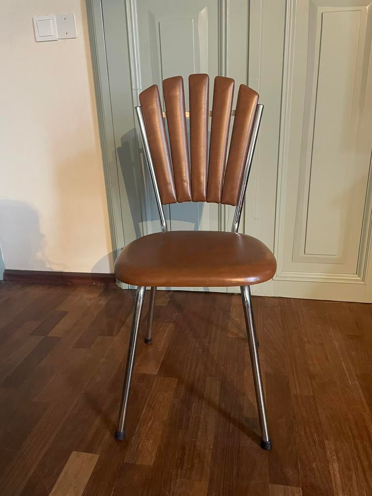 Keukenstoeltjes 2 stuks, Huis en Inrichting, Stoelen, Ophalen, Gebruikt, Bruin, Overige materialen