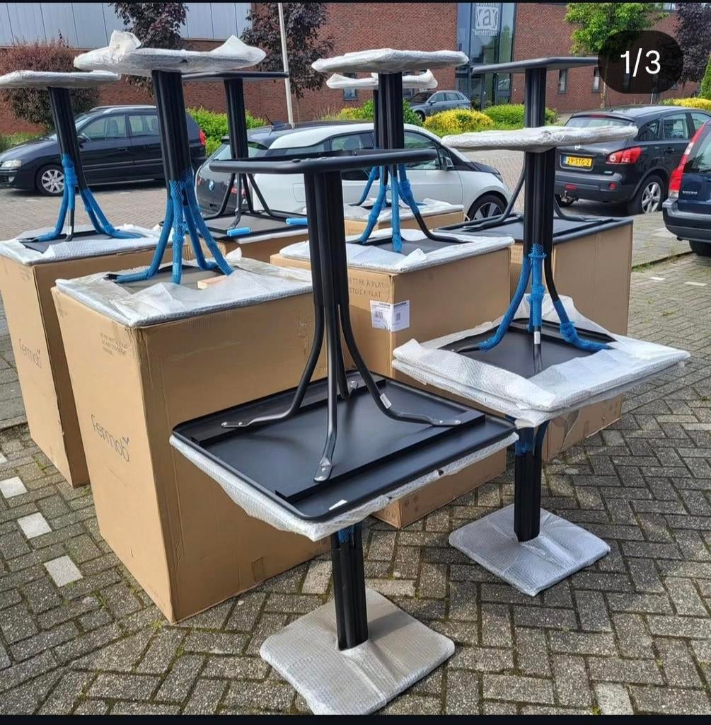 Nieuwe fermob tafel 71x71 zwart horeca tafel Meerdere, Ophalen