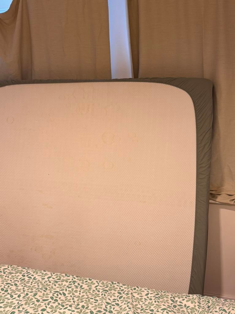 Matress 1,80 •2,00, Ophalen of Verzenden, Zo goed als nieuw, Tweepersoons, 180 cm