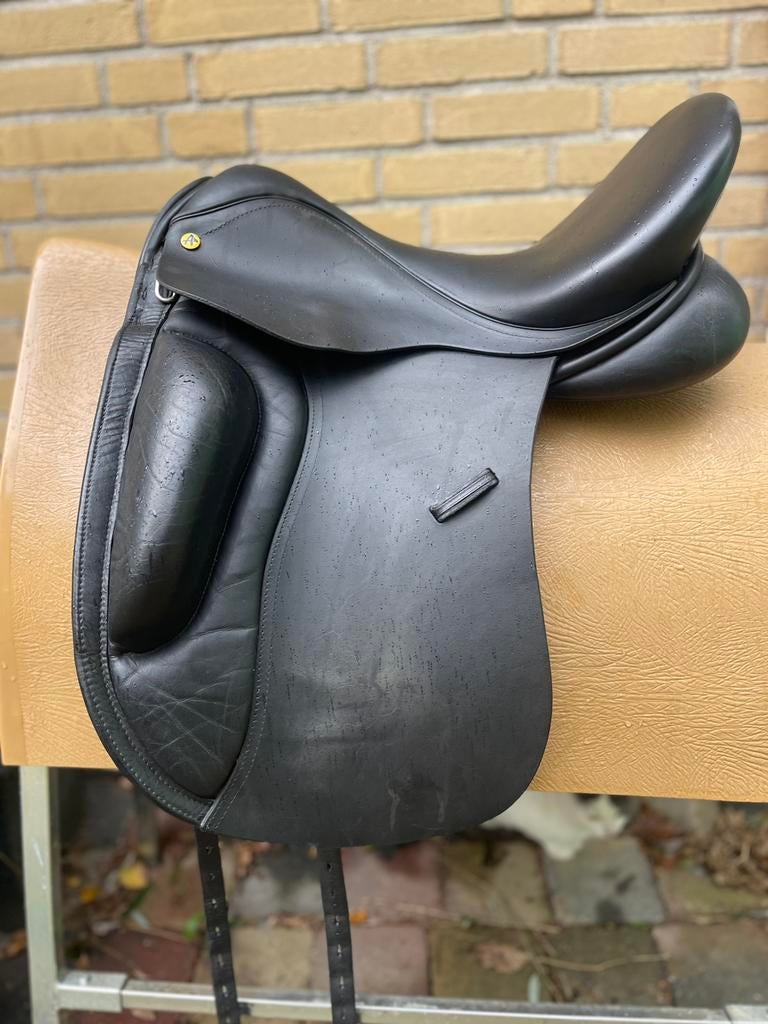 Mooie Anatomica Cygnus 17,5/4 Gratis consult bij aanschaf, Dieren en Toebehoren, Paarden en Pony's | Zadels, Gebruikt, Dressuur
