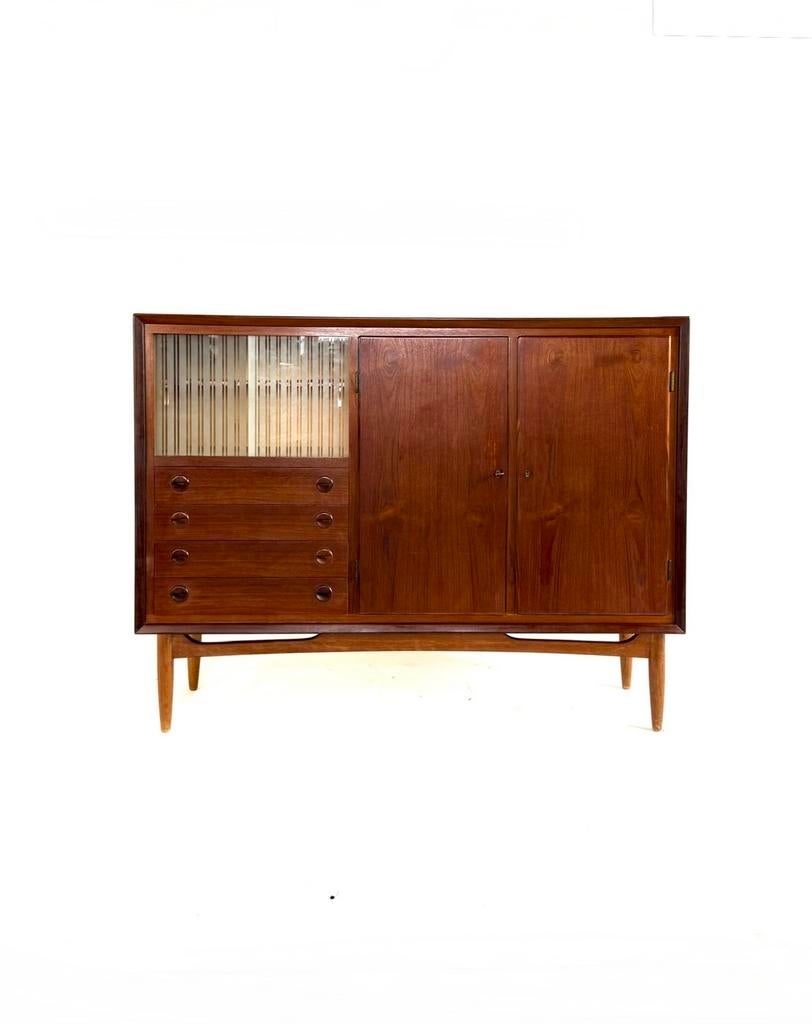 Vintage Deens teakhouten highboard, jaren ‘60, Huis en Inrichting, Vintage retro buisframe design rotan webbing papercord deens