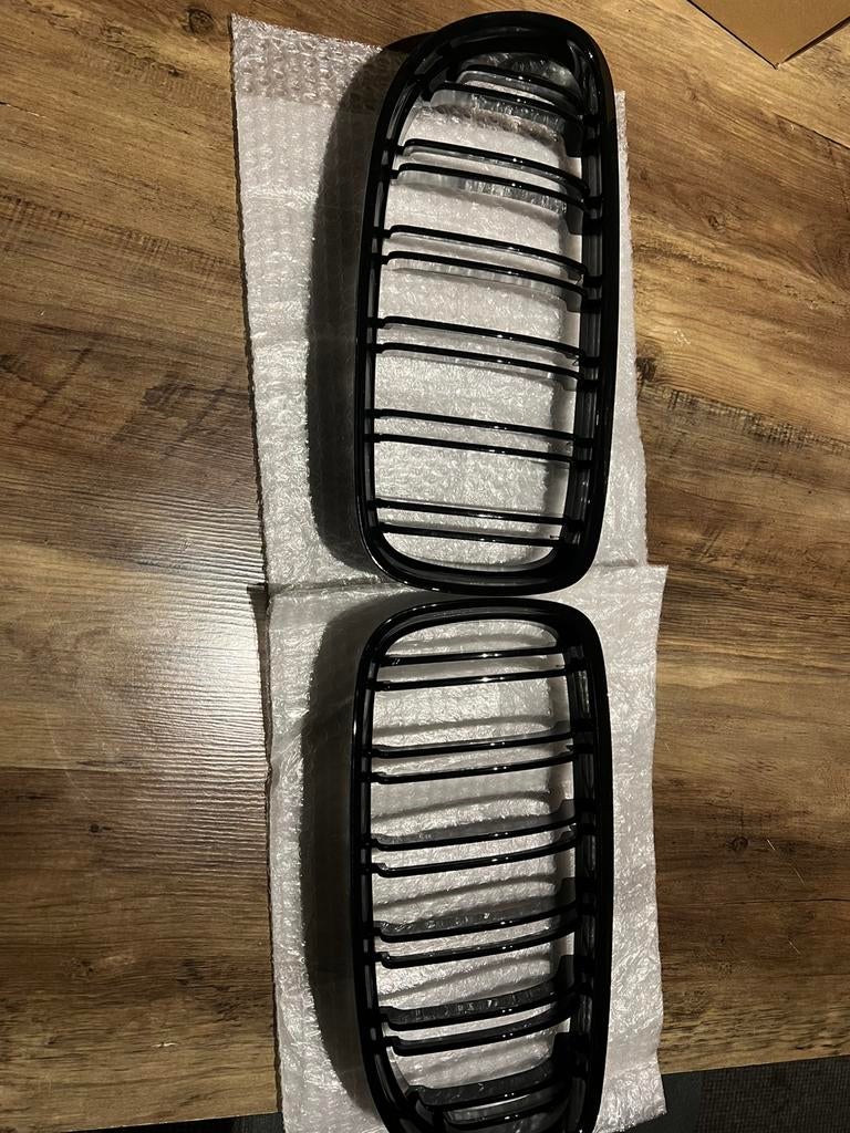 BMW E90 E91 LCI Glanzend zwarte M-stijl grille, Ophalen of Verzenden, Nieuw