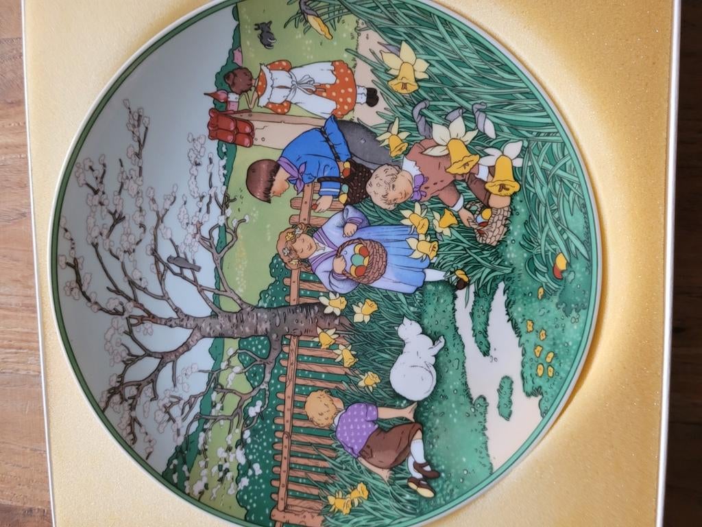 Villeroy & Boch Kinderspelen Wandbord St. Ostereiersuche, Antiek en Kunst, Ophalen of Verzenden