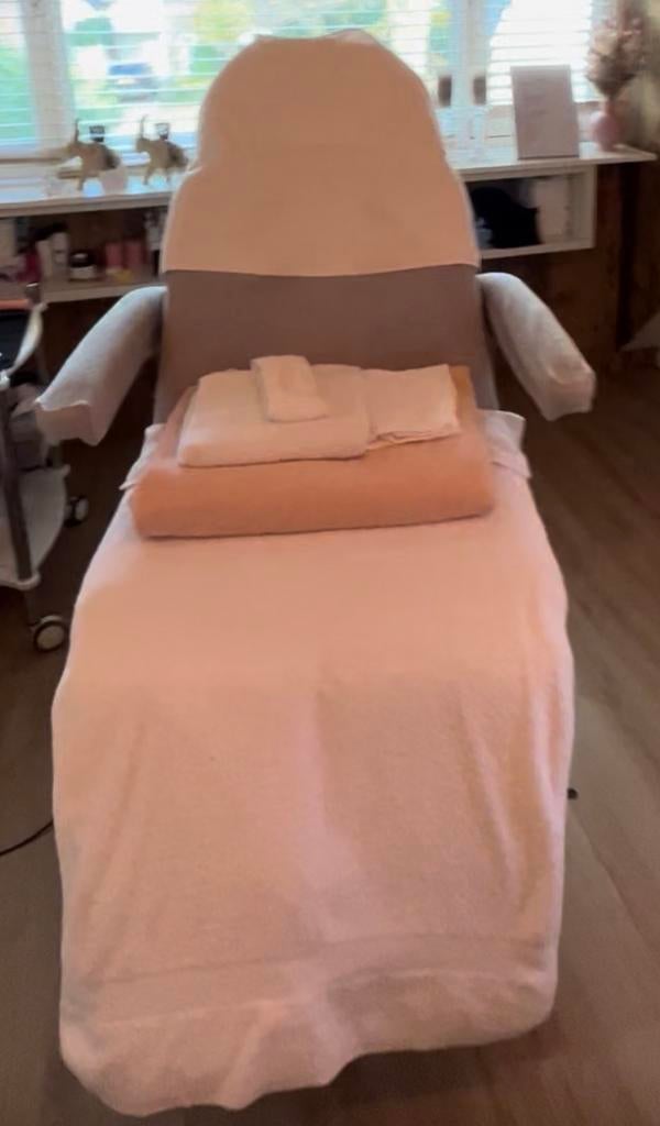 Gharieni elektrische behandel/pedicurestoel, Overige massages