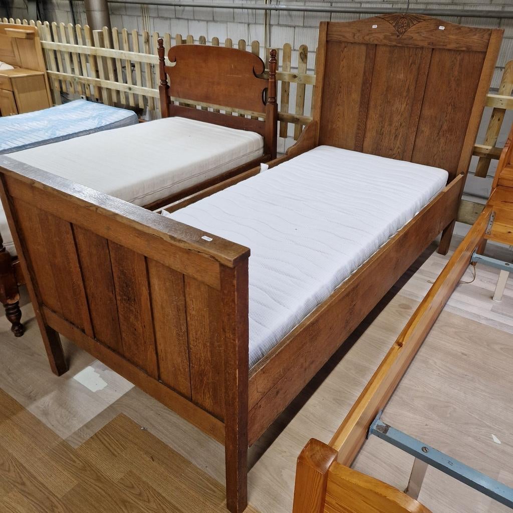 Antiek bed 1 persoons hout, Antiek en Kunst, Antiek | Meubels | Bedden, Ophalen