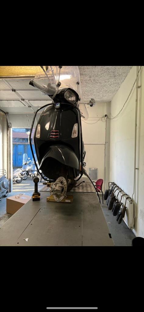SCOOTER REPARATIE ALLE MERKEN GOEDKOOP VESPA ZIP PIAGGIO AGM, Fietsen en Brommers, Ophalen of Verzenden, Zo goed als nieuw, Piaggio