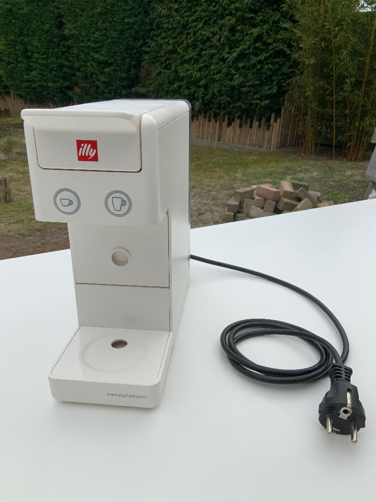 iperespresso illy, Ophalen, Espresso apparaat, Zo goed als nieuw, 2 tot 4 kopjes
