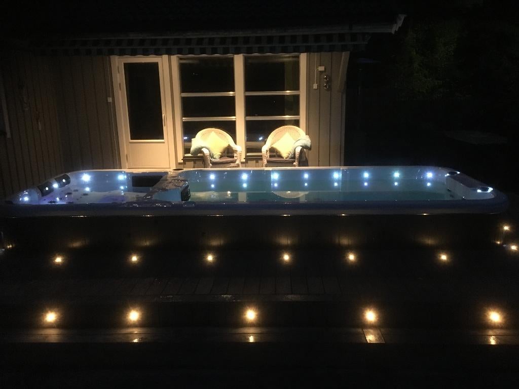 Zwemspa Anchorage plug& play| gelijk leverbaar| met garantie, Tuin en Terras, Bubbelbaden en Hottubs, Ophalen of Verzenden, Zo goed als nieuw