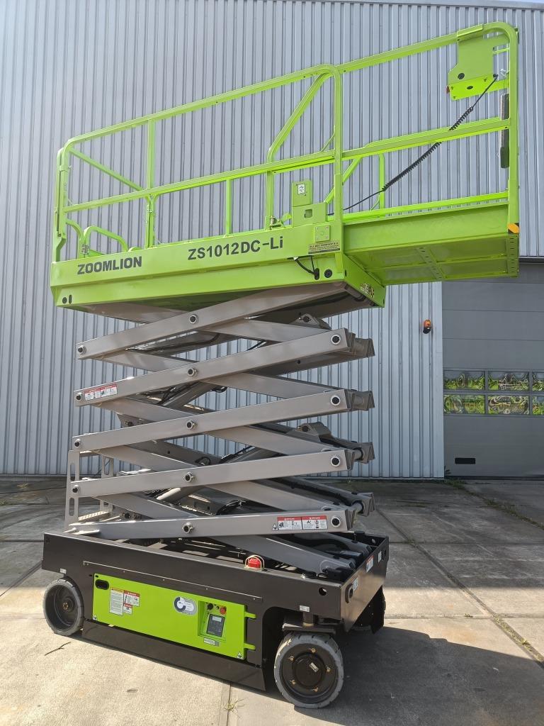 Nieuwe schaarhoogwerker 12 meter Zoomlion (Lithium accu), Zakelijke goederen, Ophalen of Verzenden