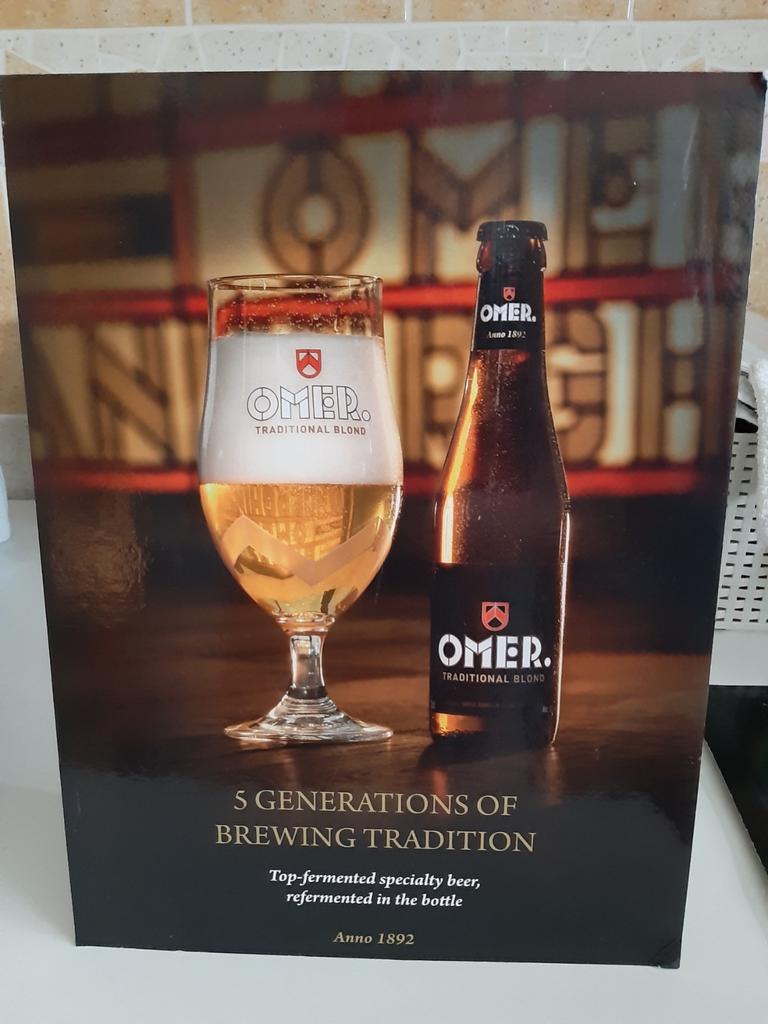 Omer bieren kartonnen reclame plaat., Ophalen of Verzenden, Zo goed als nieuw, Reclamebord, Plaat of Schild, Overige merken