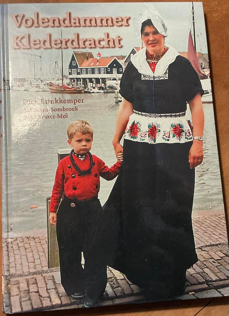 Volendammer klederdrach, Verzenden, Zo goed als nieuw