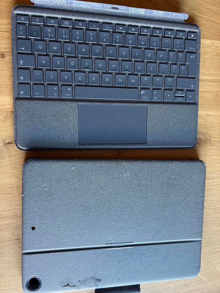 Logitech Combo Touch iPad Toetsenbordhoes, Computers en Software, Toetsenborden, Gebruikt, Multimediatoetsen, Azerty, Ophalen of Verzenden