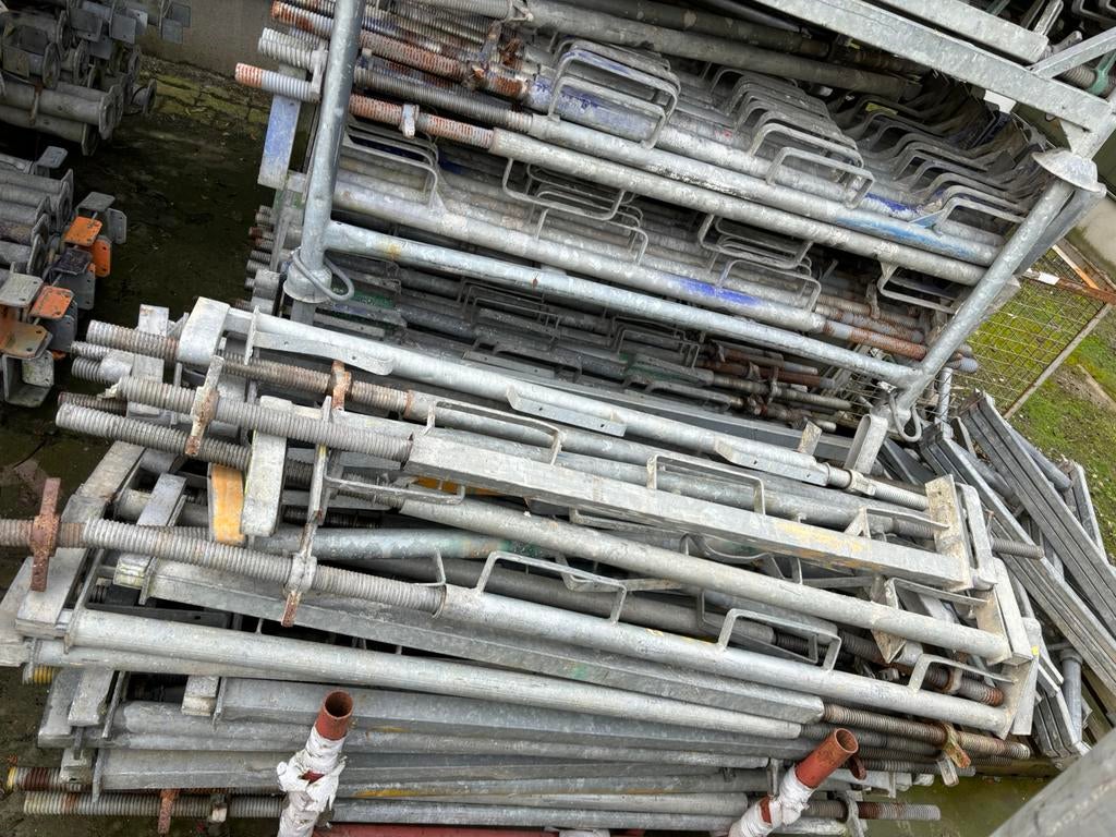Klembalusters Nette Gebruikte, Doe-het-zelf en Verbouw, Ophalen, Zo goed als nieuw, Rolsteiger of Kamersteiger, Minder dan 2 meter
